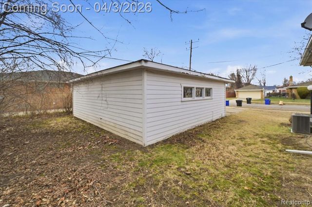 19947 Woodbine Street, Detroit, MI 48219