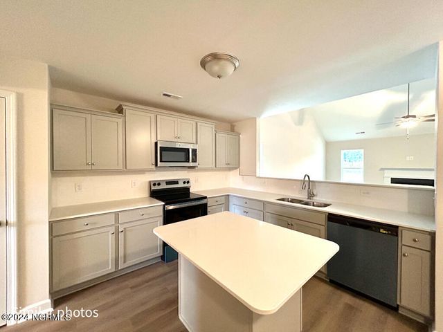 113 Woodford Drive, Jacksonville, NC 28540