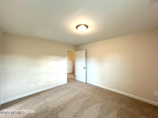113 Woodford Drive, Jacksonville, NC 28540
