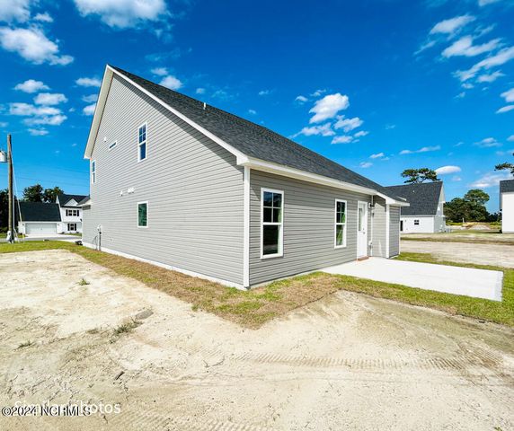 113 Woodford Drive, Jacksonville, NC 28540