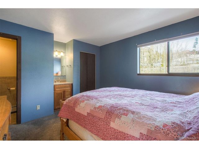 9825 Ryan Gulch Rd B-201, Silverthorne, CO 80498