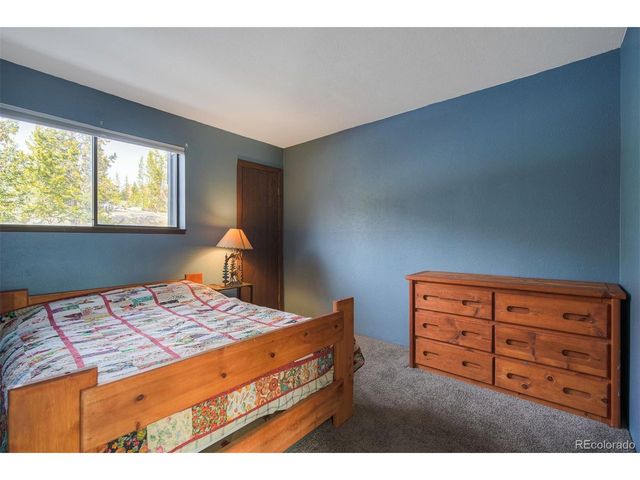 9825 Ryan Gulch Rd B-201, Silverthorne, CO 80498
