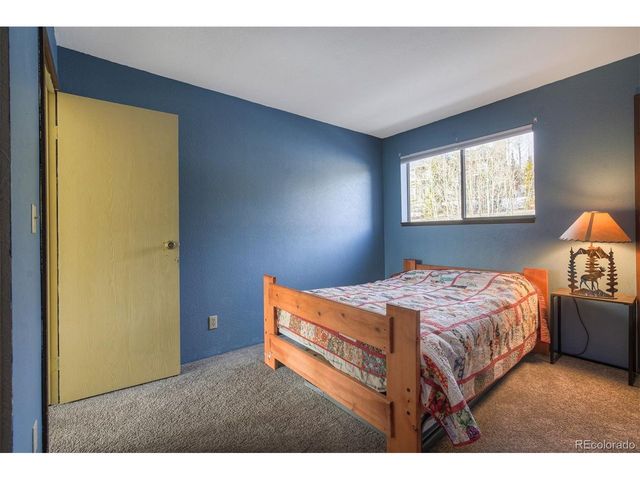 9825 Ryan Gulch Rd B-201, Silverthorne, CO 80498