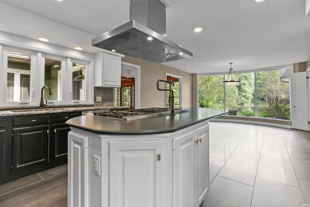 3307 Stringtown Road, Evansville, IN 47711