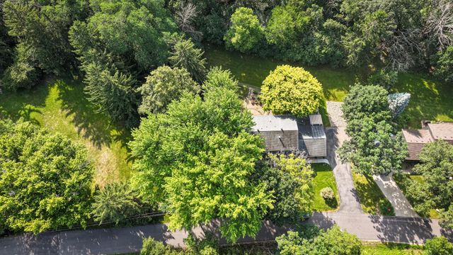 1440 Woodland Drive SW, Rochester, MN 55902