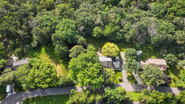 1440 Woodland Drive SW, Rochester, MN 55902