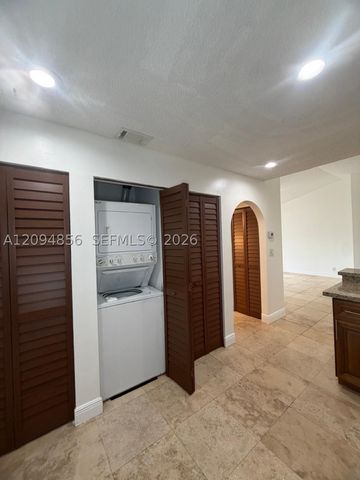 10125 W Sunrise Blvd 303, Plantation, FL 33322