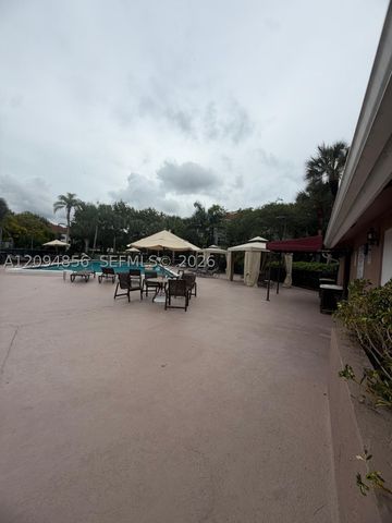 10125 W Sunrise Blvd 303, Plantation, FL 33322