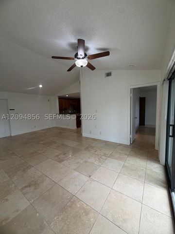 10125 W Sunrise Blvd 303, Plantation, FL 33322