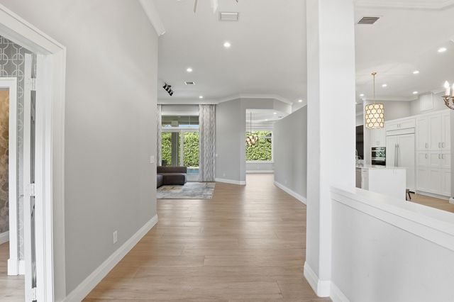 4445 NW 28th Way, Boca Raton, FL 33434