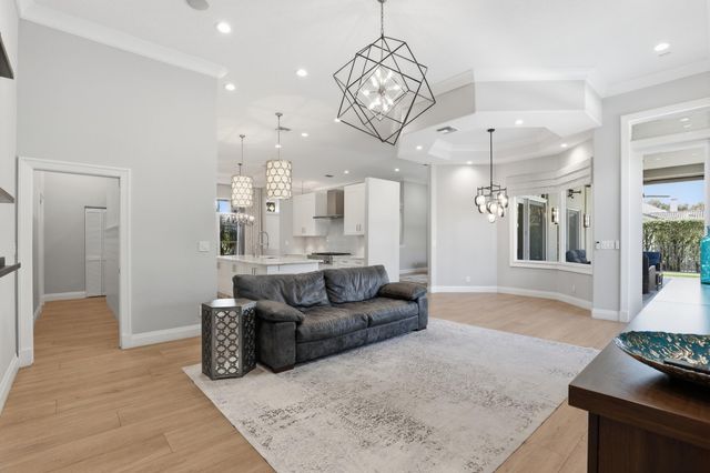 4445 NW 28th Way, Boca Raton, FL 33434