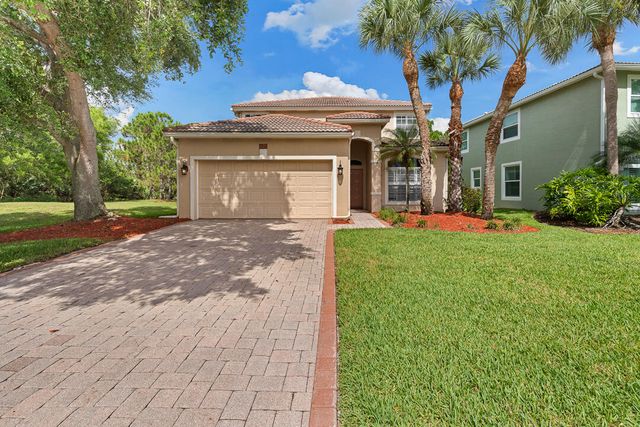 3516 NW Deer Oak Drive, Jensen Beach, FL 34957