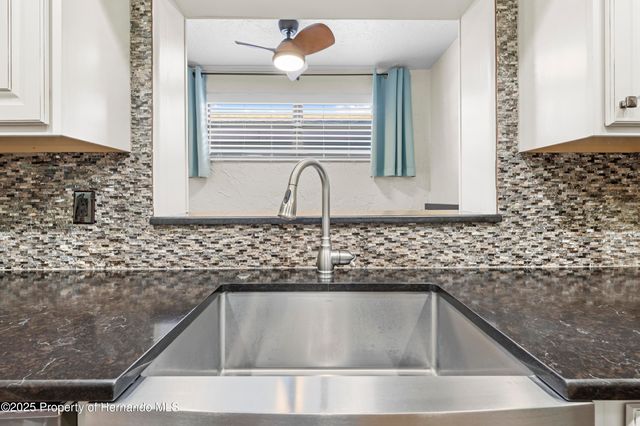 11436 W Clubview Drive, Homosassa, FL 34448