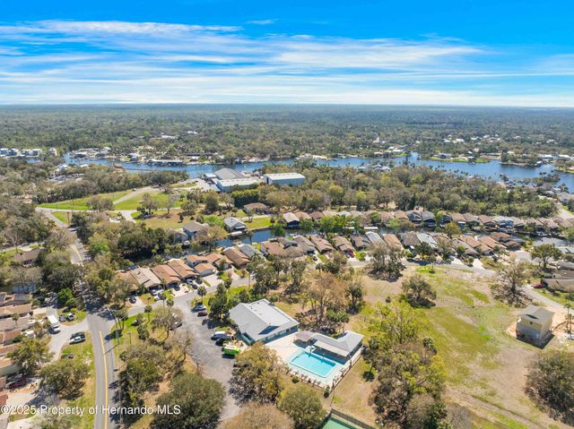 11436 W Clubview Drive, Homosassa, FL 34448