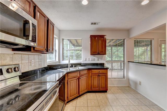 1285 Strasbourg Court, Norcross, GA 30093