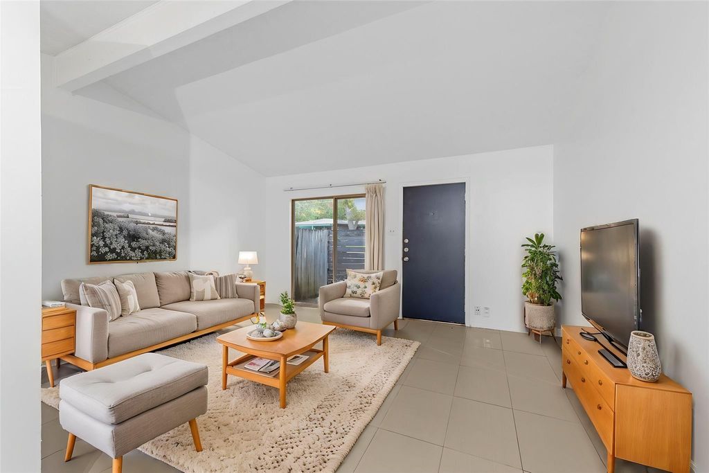 1907 Fairlawn LN 2, Austin, TX 78704