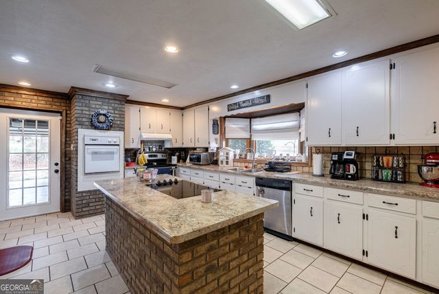 1366 Dove Drake Road, Royston, GA 30662