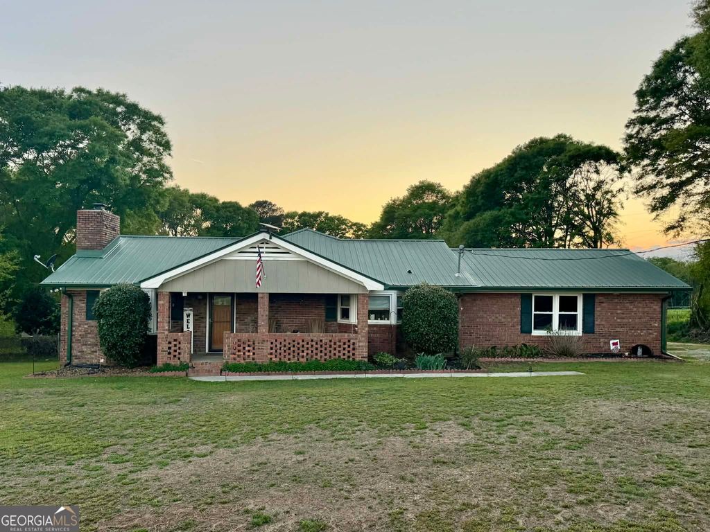 1366 Dove Drake Road, Royston, GA 30662