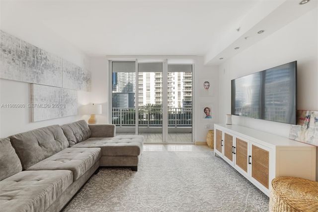 801 Brickell Key Blvd 806, Miami, FL 33131