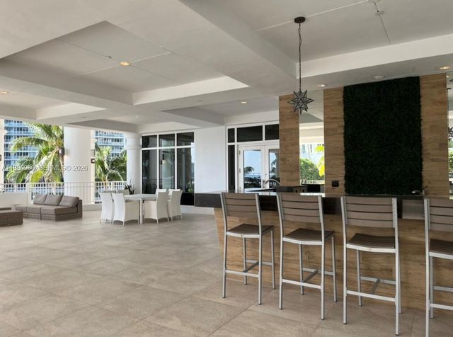 801 Brickell Key Blvd 806, Miami, FL 33131