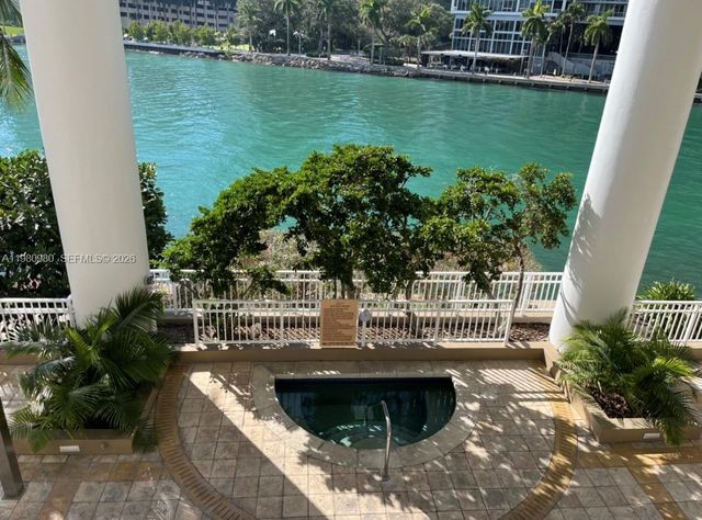 801 Brickell Key Blvd 806, Miami, FL 33131