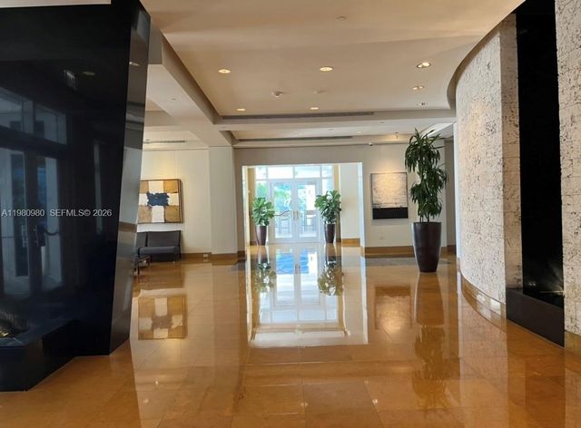 801 Brickell Key Blvd 806, Miami, FL 33131