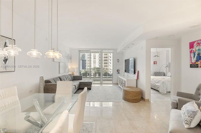801 Brickell Key Blvd 806, Miami, FL 33131