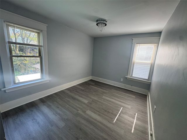317 E 27TH Street, Erie, PA 16504