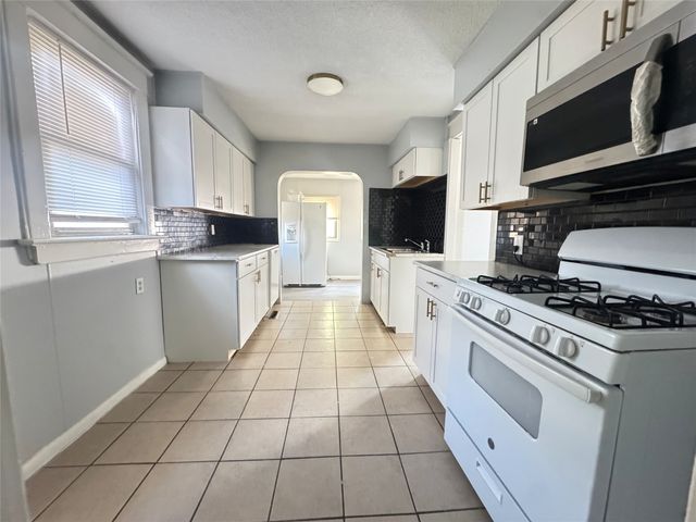 317 E 27TH Street, Erie, PA 16504