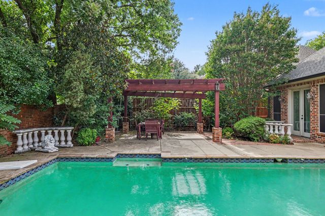 195 Chaucer Court, Coppell, TX 75019