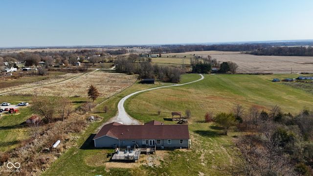 6192 S County Road 550 E, Greencastle, IN 46135