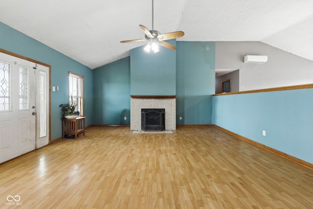 6192 S County Road 550 E, Greencastle, IN 46135