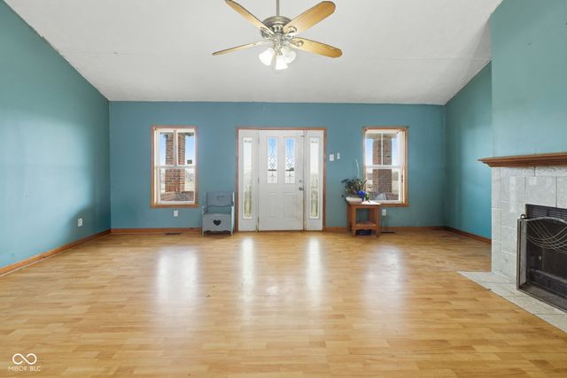 6192 S County Road 550 E, Greencastle, IN 46135