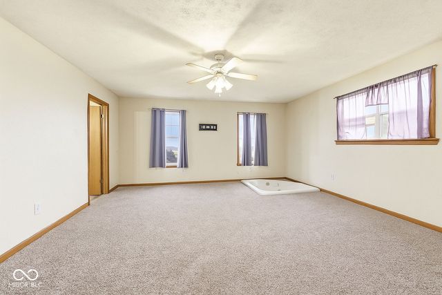 6192 S County Road 550 E, Greencastle, IN 46135