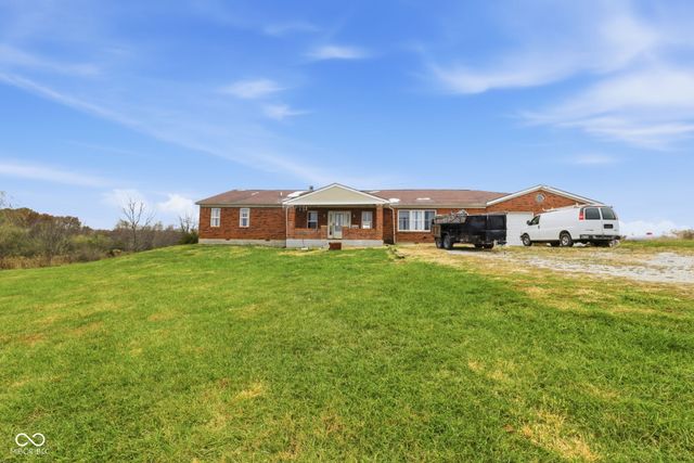 6192 S County Road 550 E, Greencastle, IN 46135