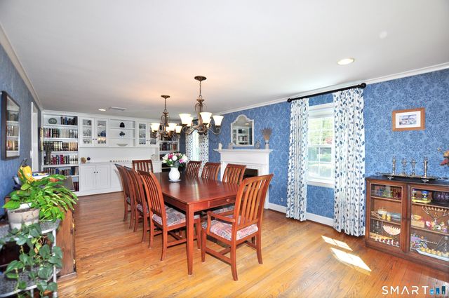 64 Mohegan Drive, West Hartford, CT 06117