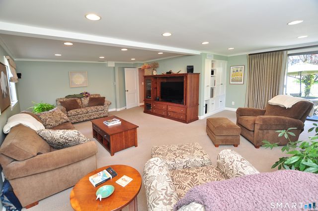 64 Mohegan Drive, West Hartford, CT 06117