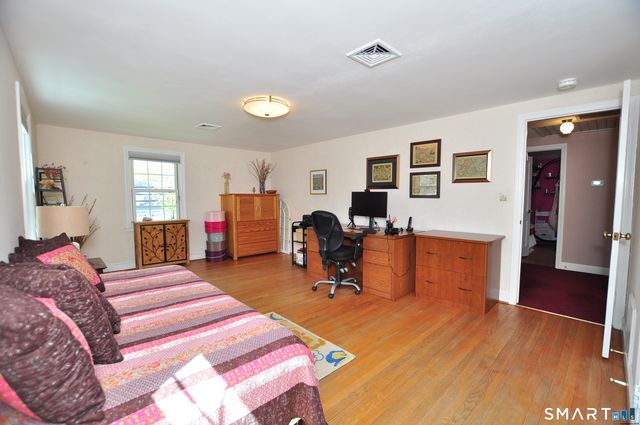 64 Mohegan Drive, West Hartford, CT 06117