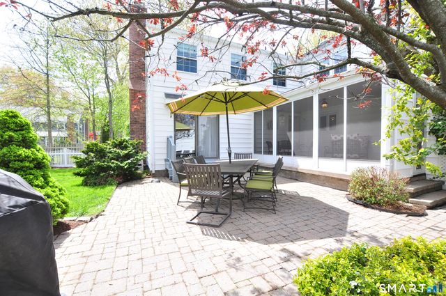64 Mohegan Drive, West Hartford, CT 06117