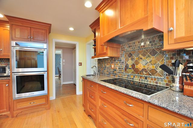 64 Mohegan Drive, West Hartford, CT 06117