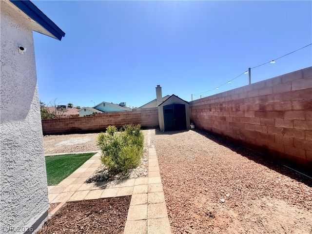 7281 Girard Drive, Las Vegas, NV 89147