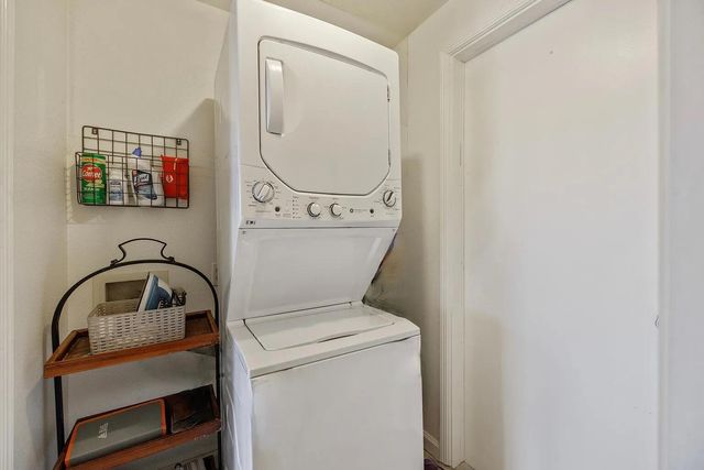 4926-4928 W Westgate Court, Visalia, CA 93277