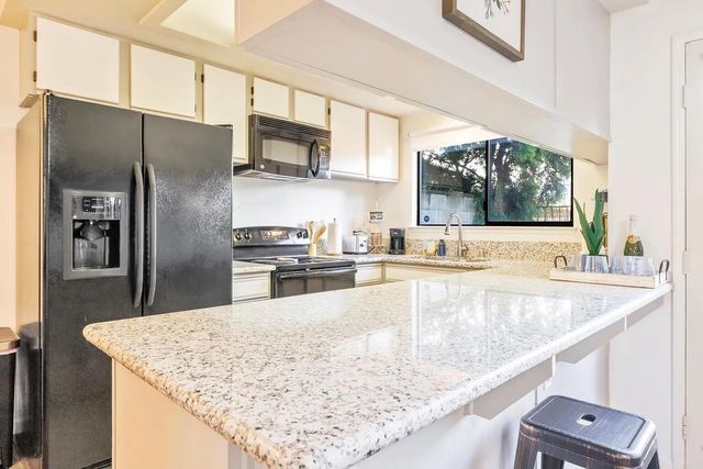 4926-4928 W Westgate Court, Visalia, CA 93277