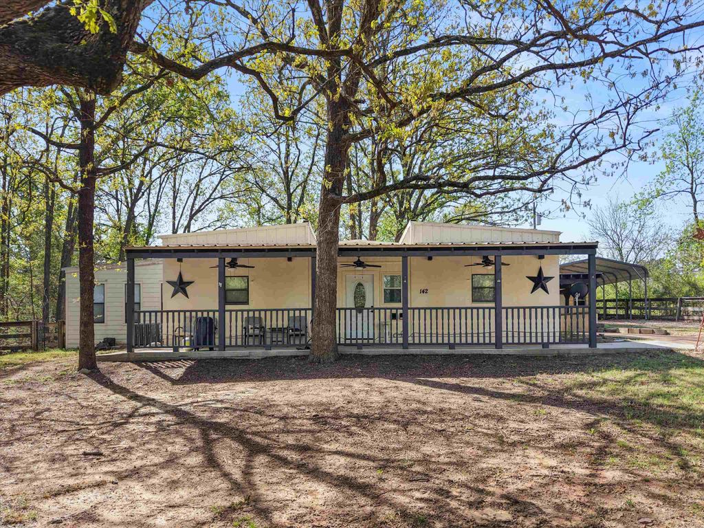 142 Golf Rd, Gilmer, TX 75644