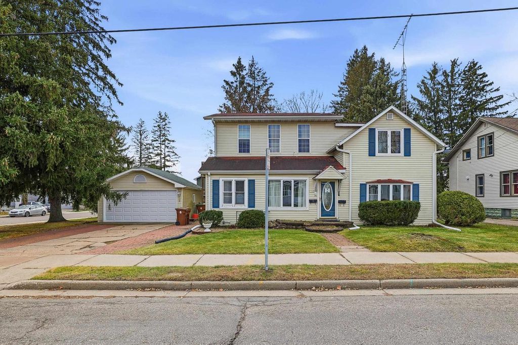 1249 FOURTH AVENUE, Stevens Point, WI 54481