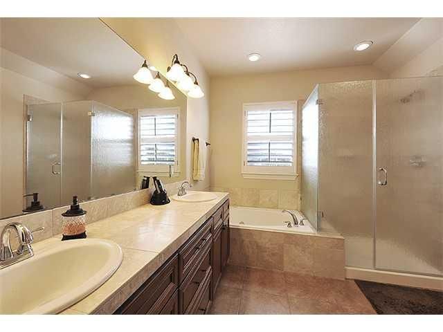 644 Newport DR, Spicewood, TX 78669