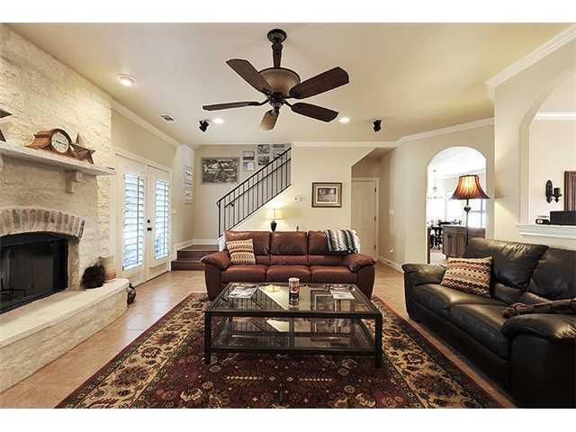 644 Newport DR, Spicewood, TX 78669