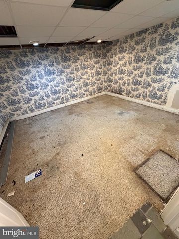 230 N DIAMOND ST, Clifton Heights, PA 19018