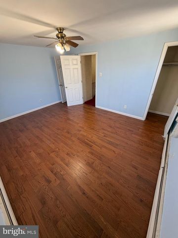 230 N DIAMOND ST, Clifton Heights, PA 19018