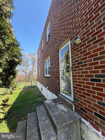230 N DIAMOND ST, Clifton Heights, PA 19018